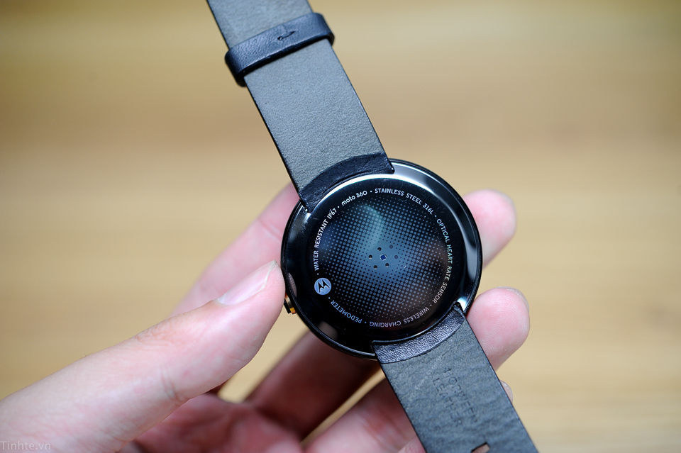 Moto 360-6.jpg