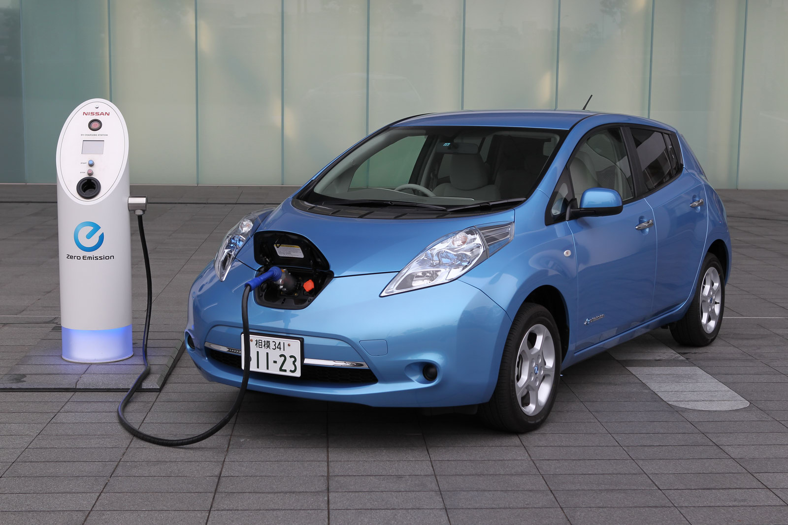 Nissan_Leaf.jpg