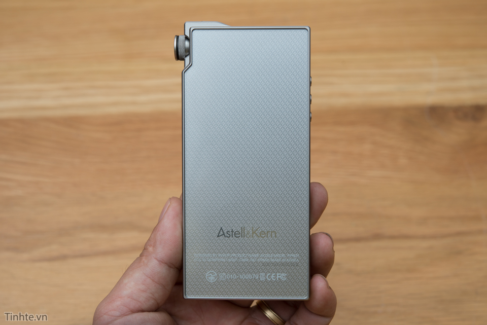 Astell&Kern AK120 II-9036.jpg