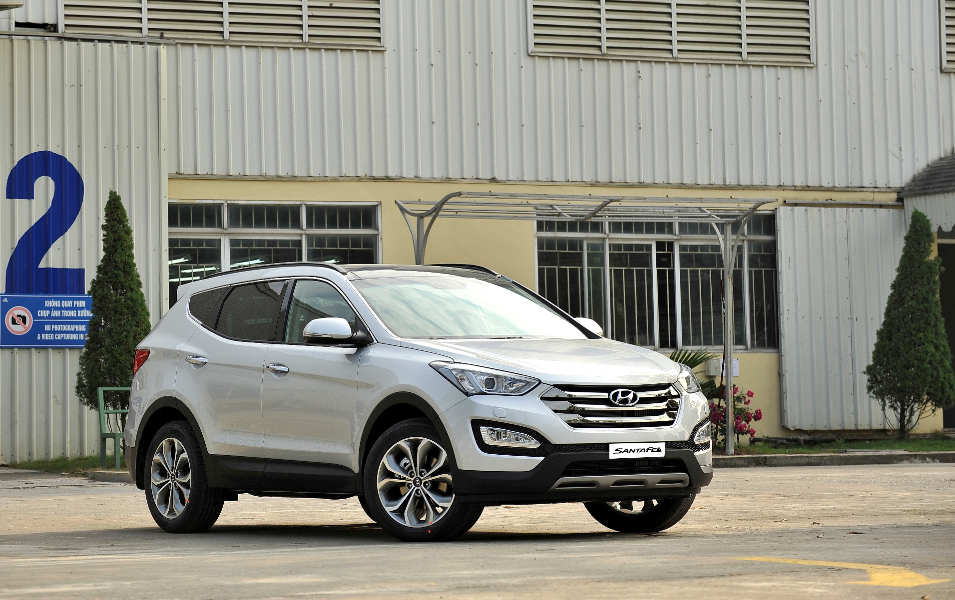 Hyundai-Santa-Fe-2015-.jpg