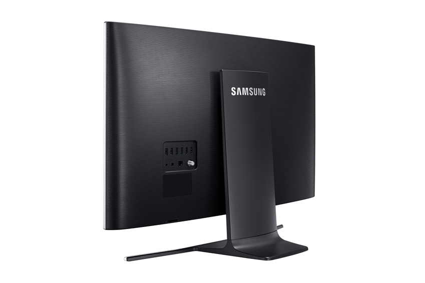 Samsung_PC_7_AiO_man_hinh_cong_1.jpg