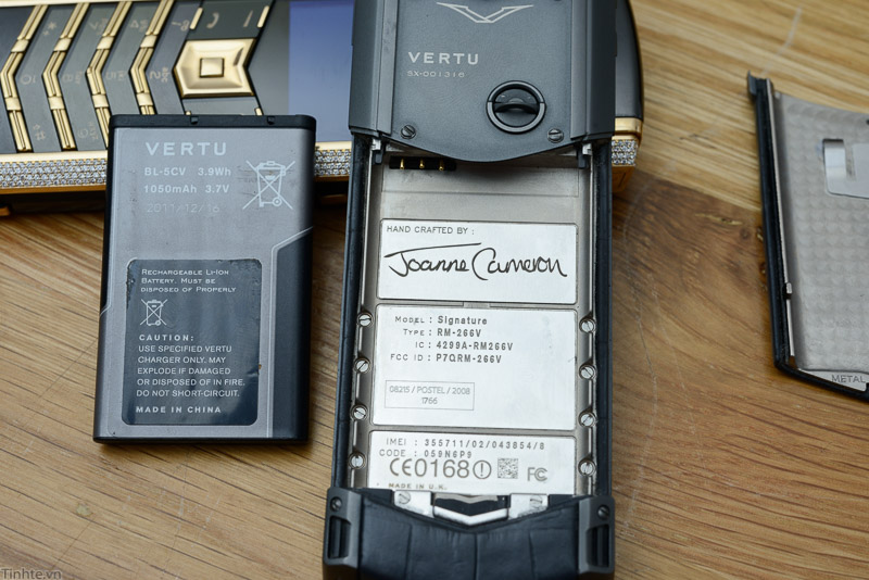 Vertu_Signature_S-26.jpg