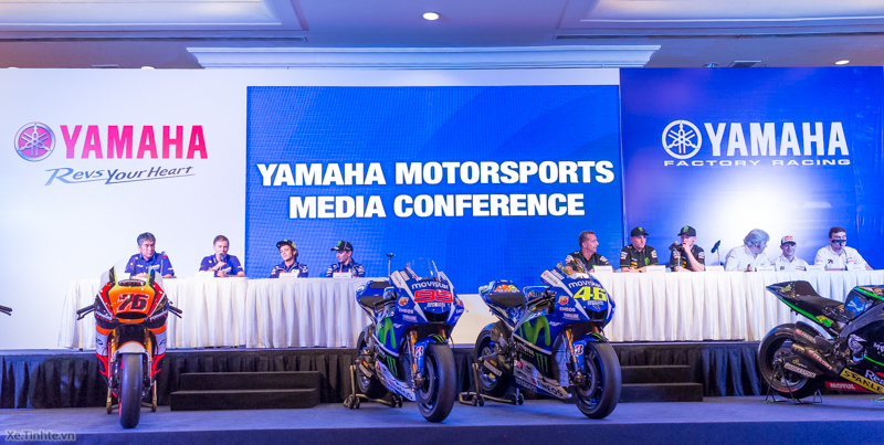 xe.tinhte.vn-motogp-yamaha-12.jpg