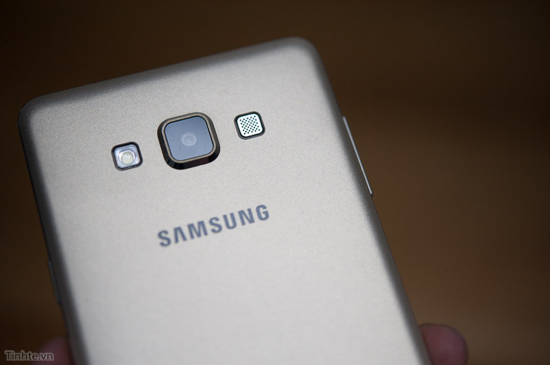 Samsung_Galaxy_A7-12.jpg