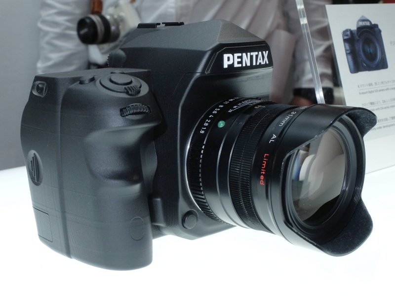 Pentax-full-frame-K-mount-DSLR-camera-2.jpg