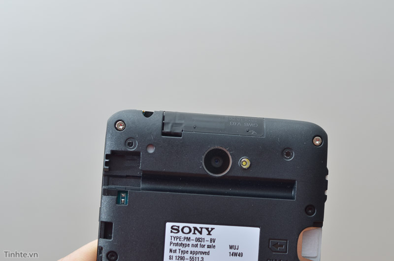 Sony_Xperia_E2-14.jpg
