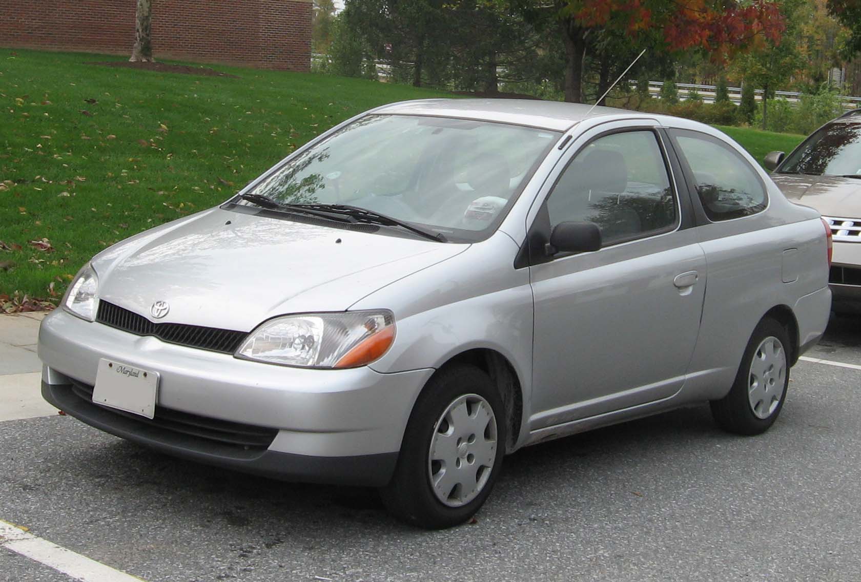 2000-2002_Toyota_Echo_Coupe.jpg