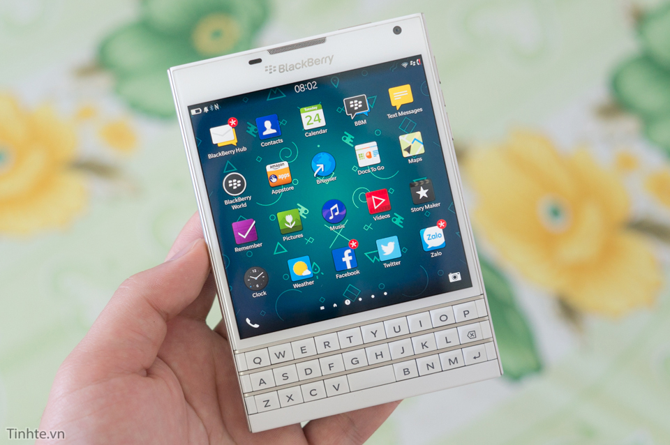 Tinhte_BlackBerry_Passport_Update_fix_10_3_1.jpg