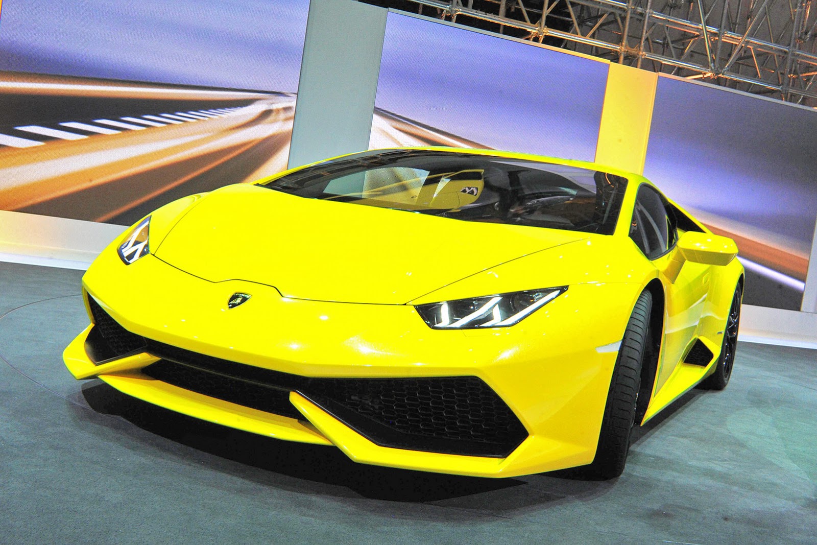 2424244_Lamborghini-Huracan-3.jpg