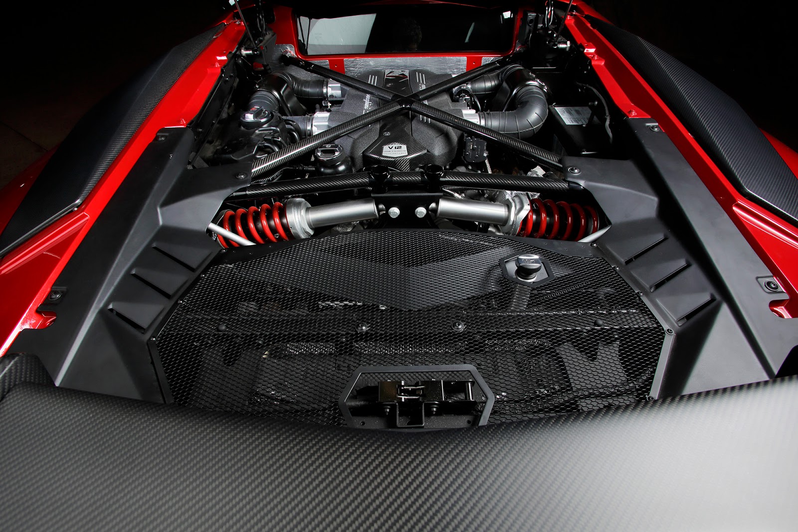 Lamborghini-Aventador-SV-Carscoops12.jpg