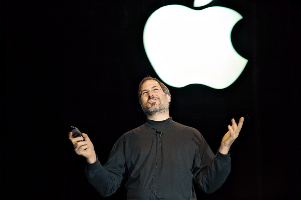 Steve_Jobs_Tim_Cook_sach_2.jpg