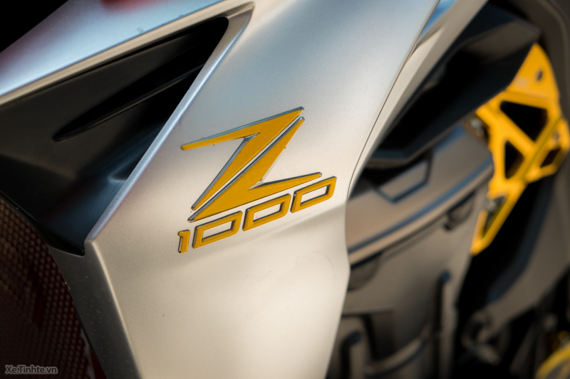 Kawasaki-Z1000-do-10.jpg