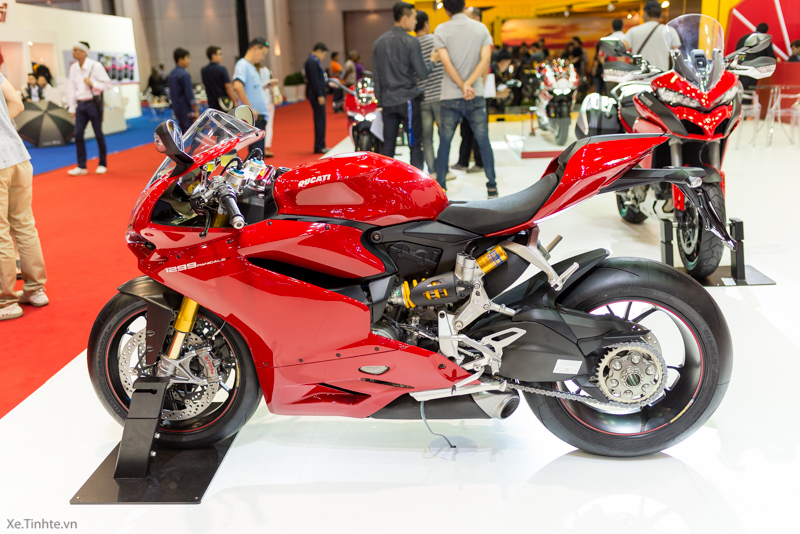 xe.tinhte.vn-ducati-1299-1.jpg