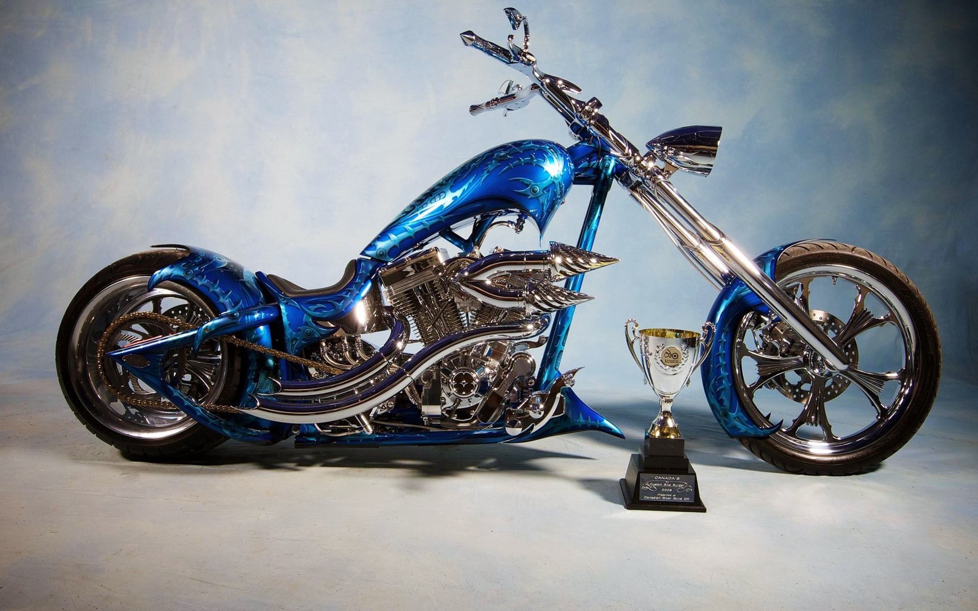 WowWindows8-Blue Chopper Bike Wallpaper_2014.jpg