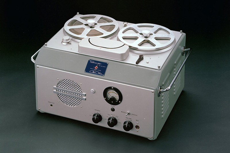 1950sonyGTyperecorder.jpg