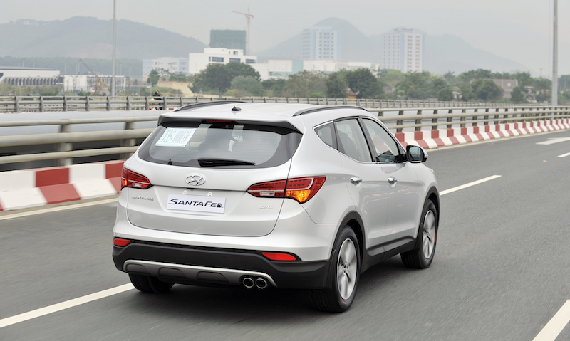 Hyundai SantaFe 2015 (3).jpg