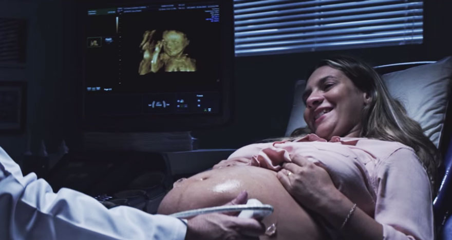 blind-pregnant-woman-first-look-unborn-son-3d-printing-ultrasound-huggies-1.jpg