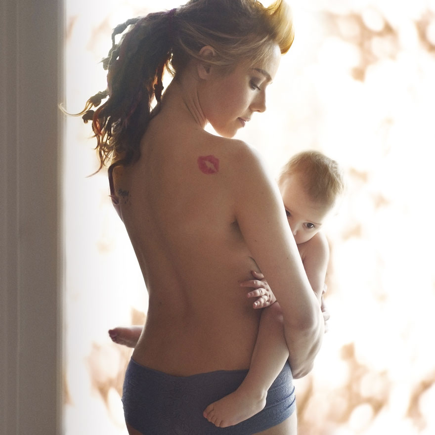 motherhood-photography-breastfeeding-godesses-ivette-ivens-17.jpg