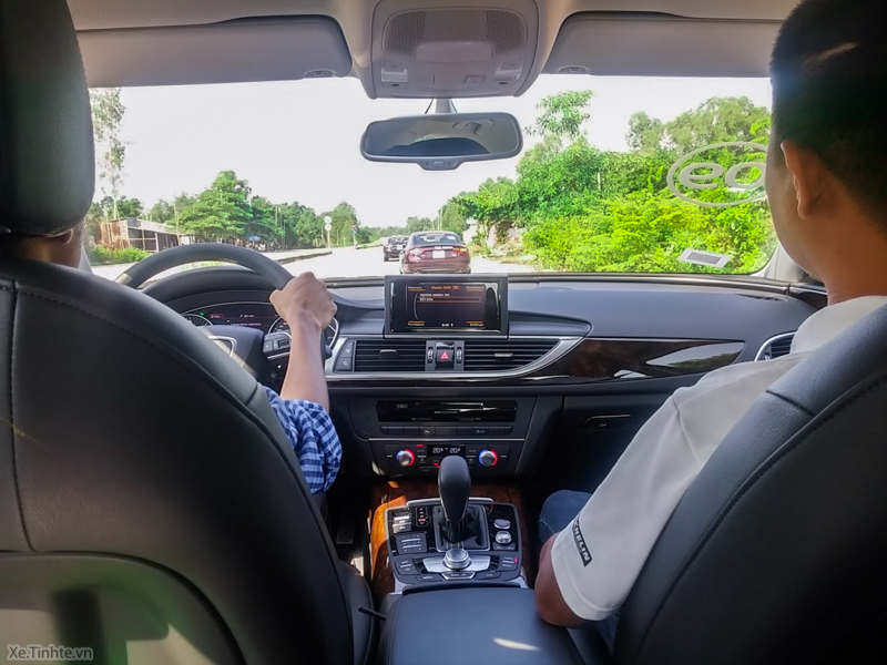 Xe.Tinhte.vn -  Audi Driving Experience 2015-.jpg