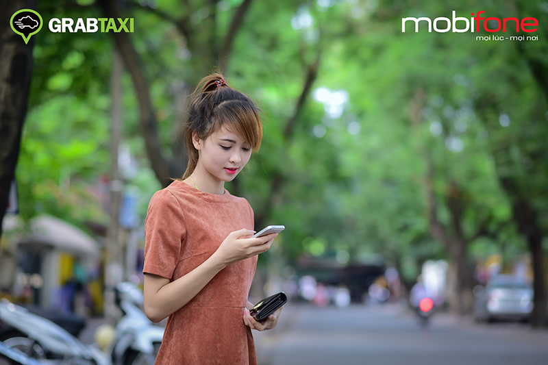 GrabTaxi-Mobifone_Hinh PR.jpg