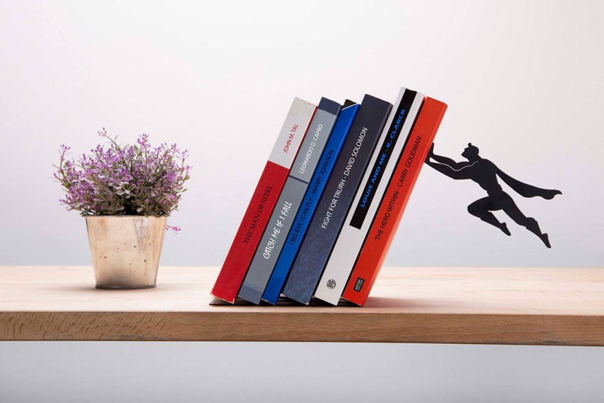 smart-superhero-bookends-artori-design-israel-2.jpg