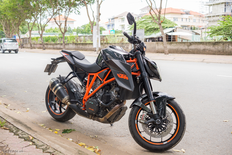 xe.tinhte.vn-ktm-1290-2.jpg