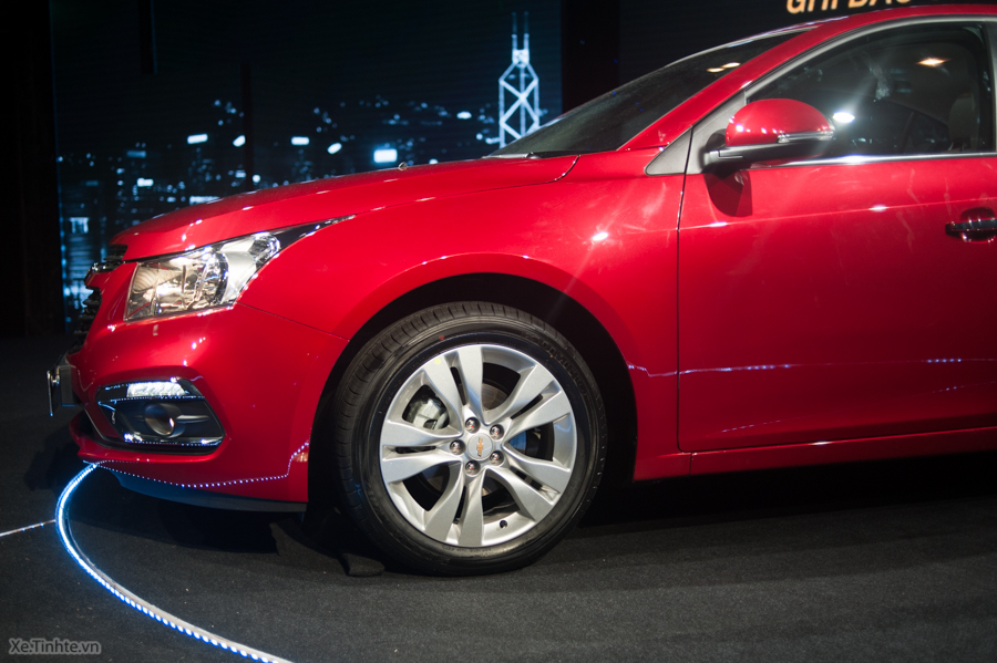 Xe.tinhte.vn-chevrolet-cruze-2015-11.JPG