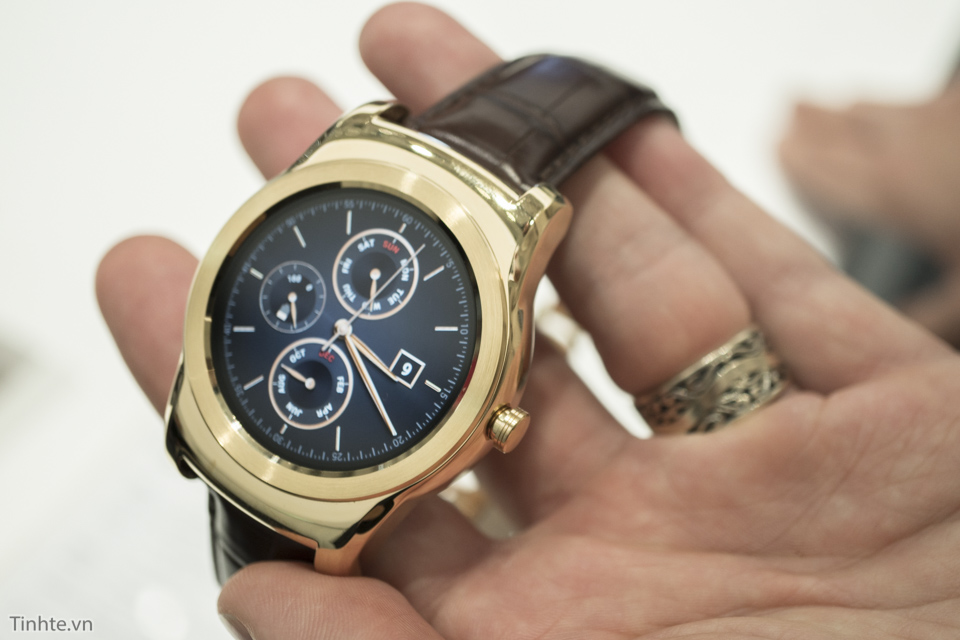 LG Urbane Lux Watch-7.jpg