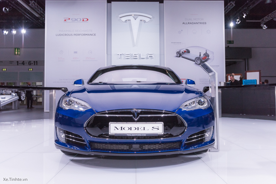 Xe.Tinhte.vn-Tesla-Model-S-P90D-2.jpg