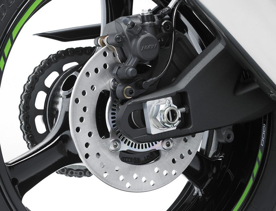 kawasaki-ninja-zx10r-2016-15.jpg