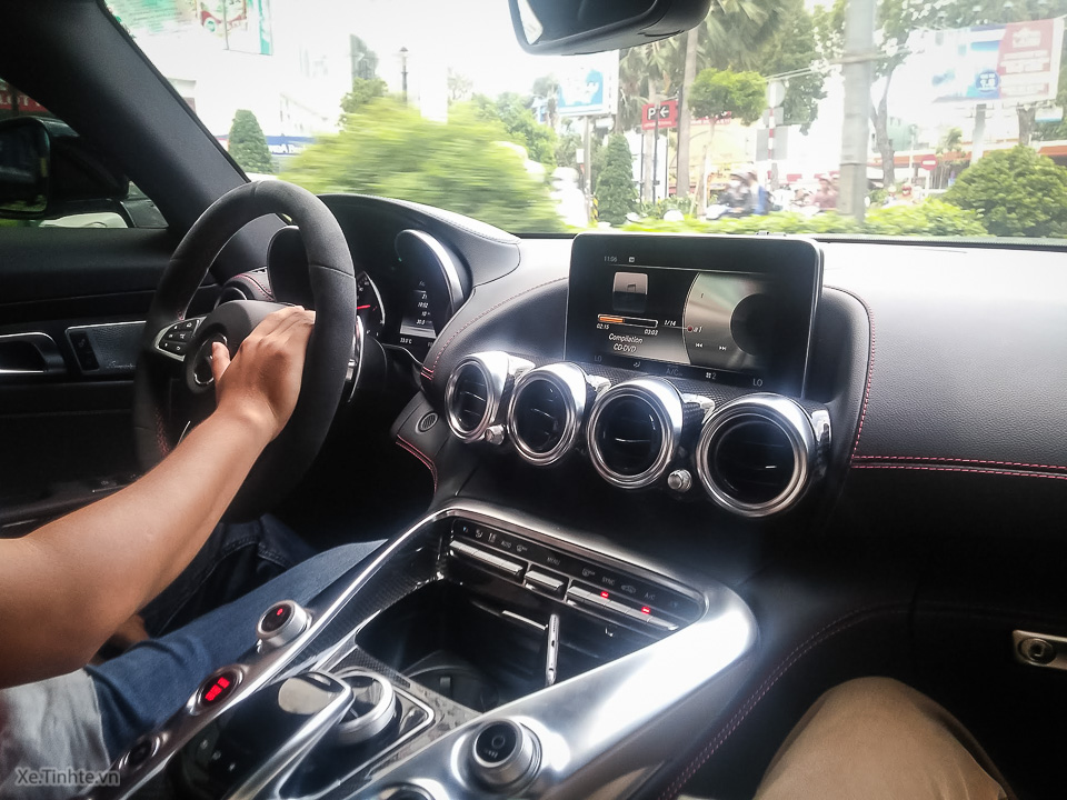 Mercedes AMG GT S_Xe.tinhte.vn-110655.jpg