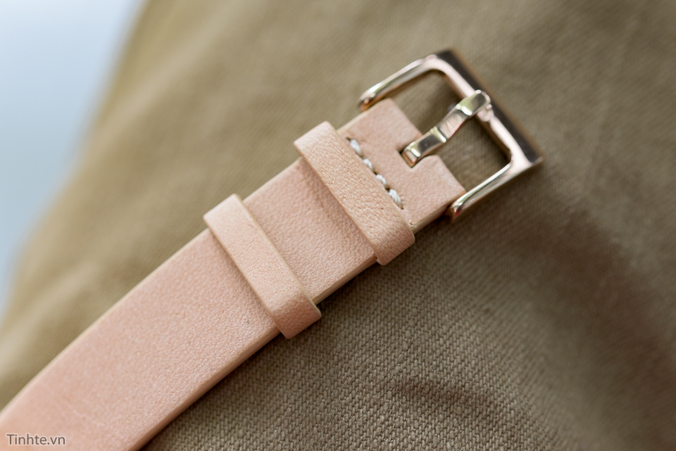 moto-36-2015-rose-gold-42mm-tinhte-9.jpg