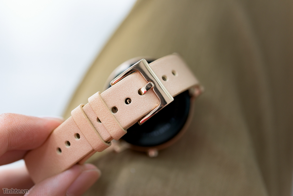 moto-36-2015-rose-gold-42mm-tinhte-10.jpg