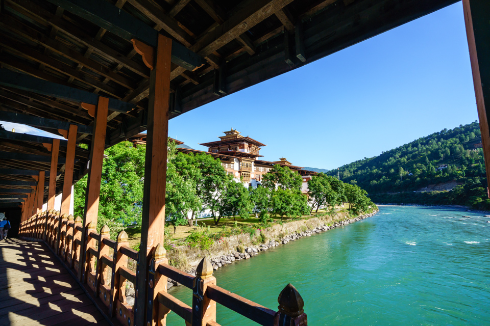 Camera Tinh Te_My Bhutan_Tu Viện Punakha Thimphu - Nguyễn Thanh Tùng.jpg