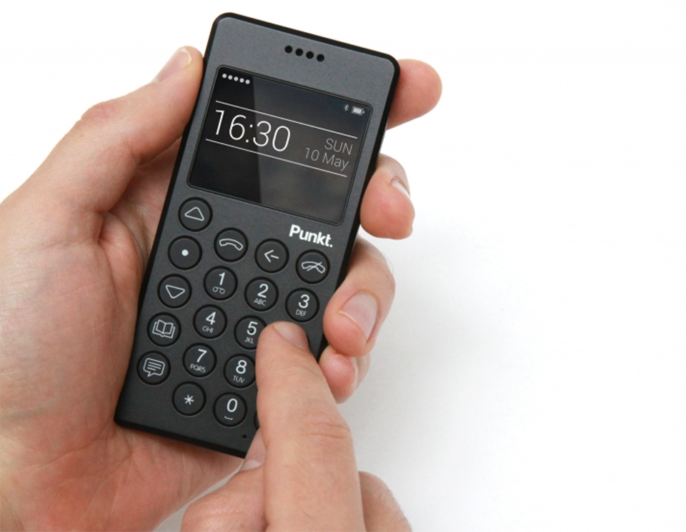 Punkt mp02 4g мобильный телефон. Простой телефон. Монохромный экран телефона. Nokia с монохромным дисплеем.