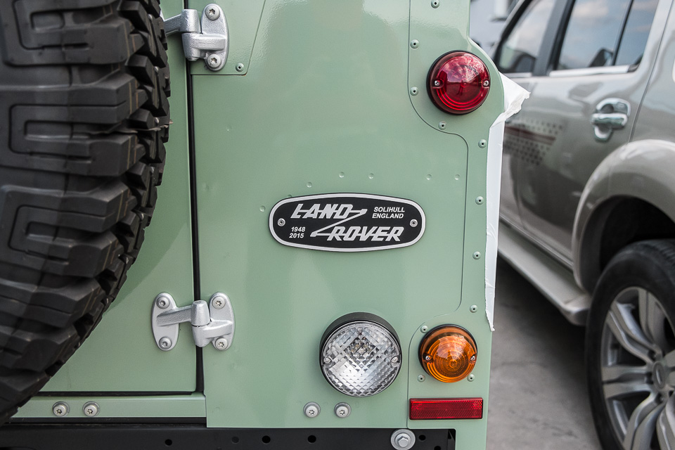 Land Rover Defender Heritage Edition_tinhte.vn-1481.jpg