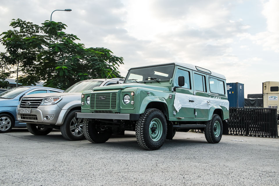 Land Rover Defender Heritage Edition_tinhte.vn-1495.jpg