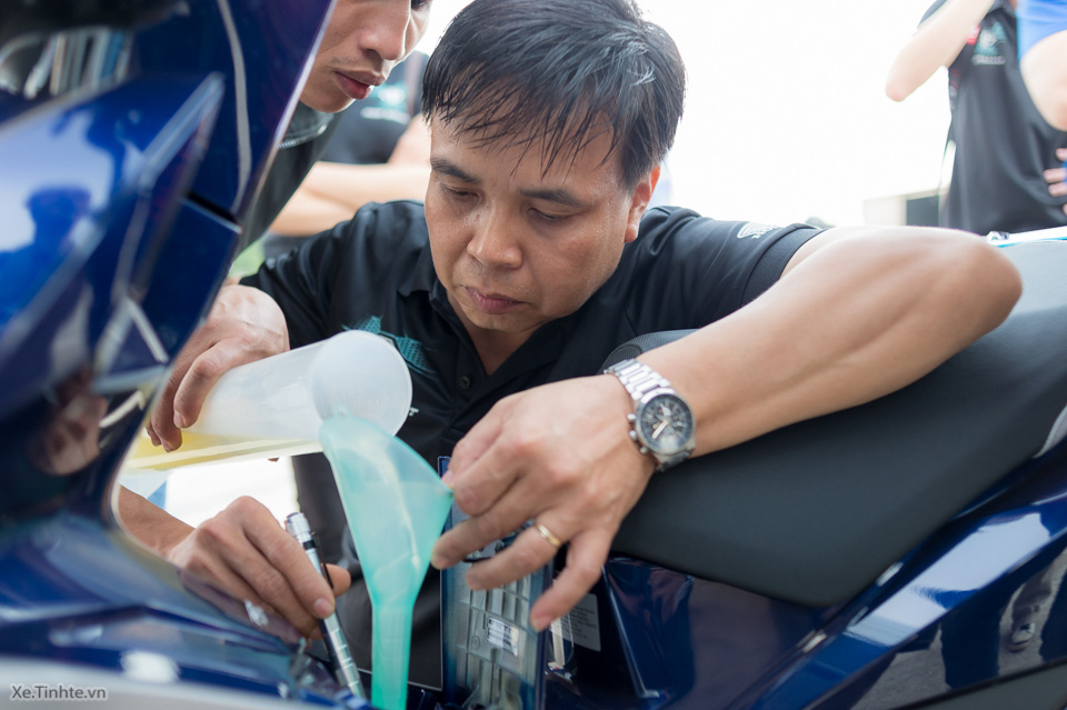 Xe.Tinhte.vn-Tour-Honda-Airblade-2015-2.jpg