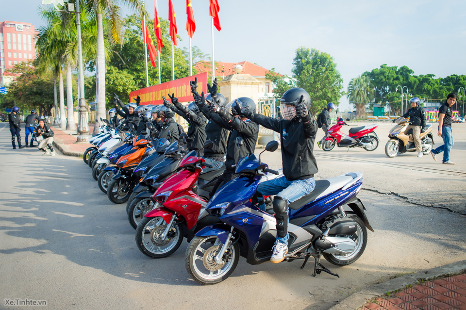 Xe.Tinhte.vn-Tour-Honda-Airblade-2015-5.jpg