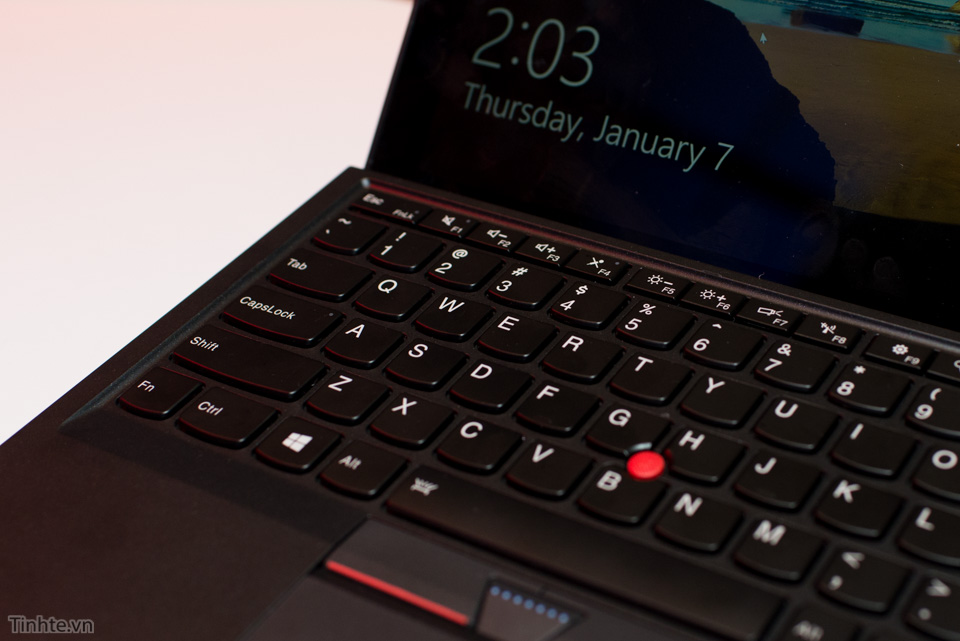 Tinhte_tren_tay_Lenovo_ThinkPad_X1_Tablet-4.jpg