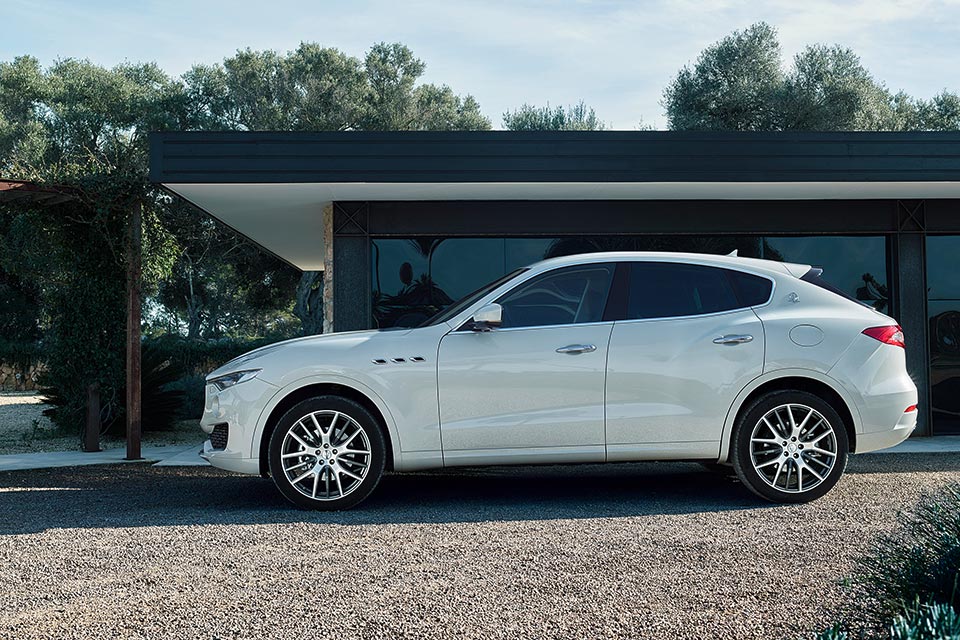 Maserati_Levante_tinhte_7.jpg