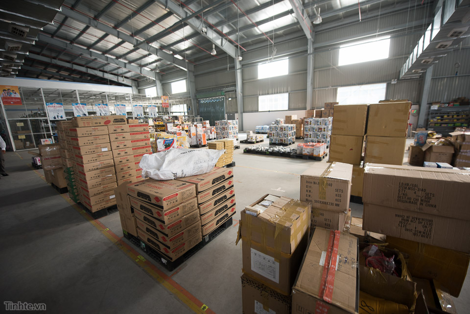 tham quan Lazada Warehouse-9.jpg