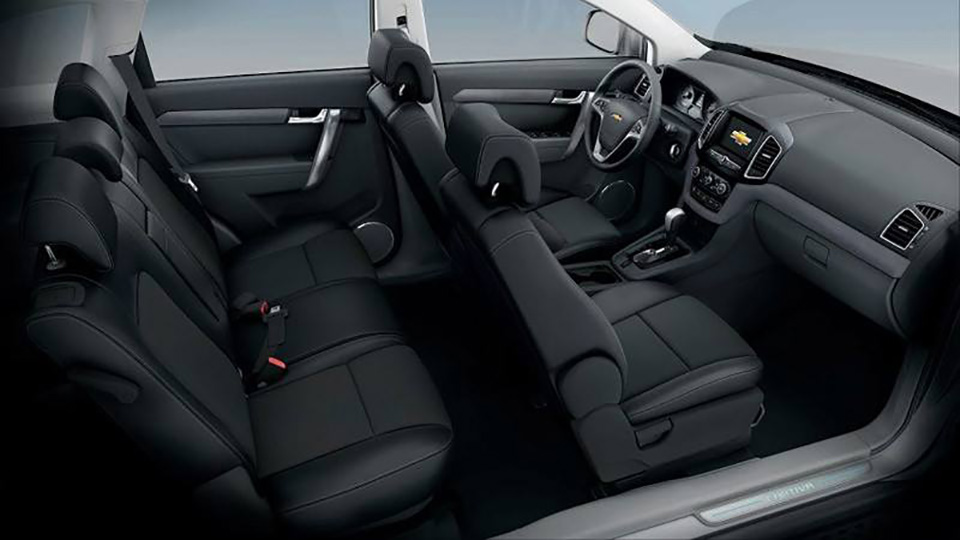 Chevrolet_Captiva_Revv_2016_tinhte_2.jpg