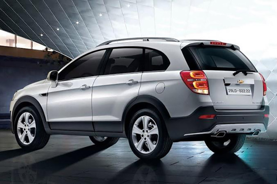 Chevrolet_Captiva_Revv_2016_tinhte_4.jpg
