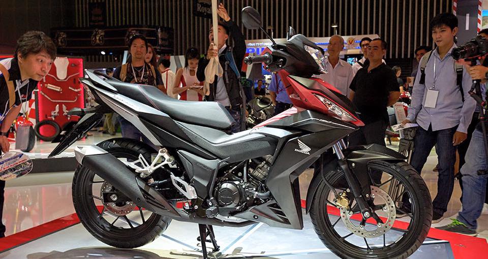 Honda Supra GTR 150 mới giá 3864 triệu đồng không theo Winner X