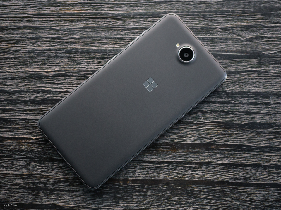 Lumia 650.jpg