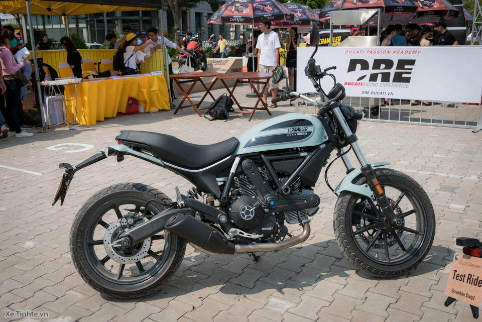 Ducati Scrambler sixty2