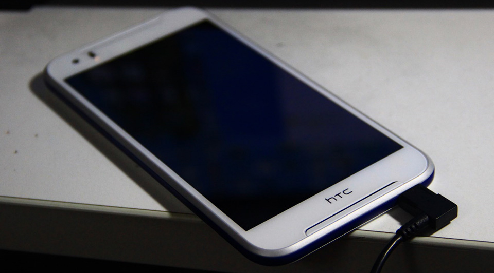 htc-desire-830-2.jpg