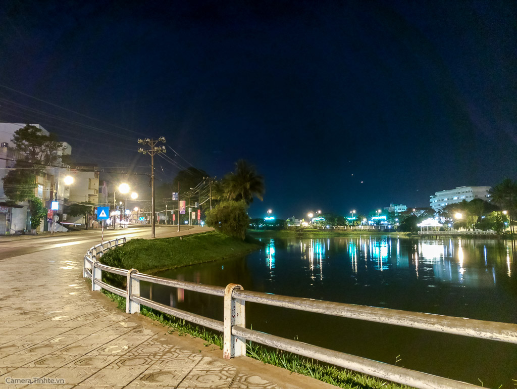 Camera.TinhTe_PrimeXMax_night_IMG_20160518_223038.jpg