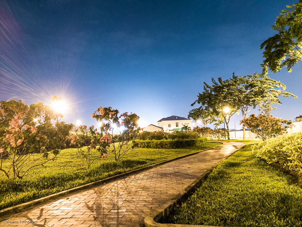 Camera.TinhTe_PrimeXMax_night_IMG_20160519_223242_RAW.jpg